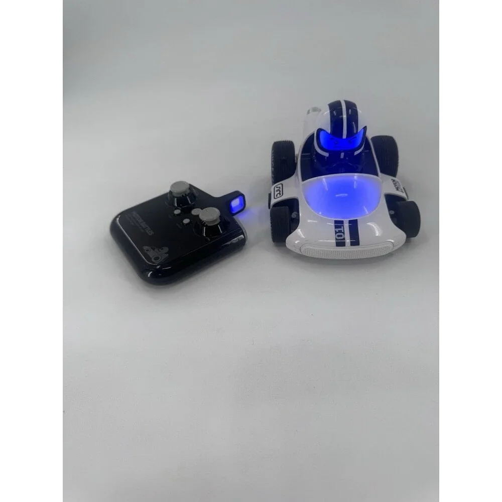Sharper Image RC Motor Battles White Racer Only LED Lights Wireless Remote